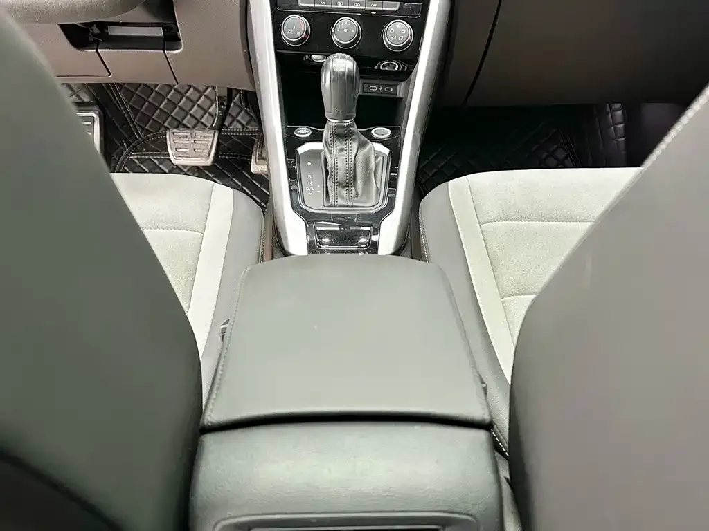 Volkswagen T-Roc 2021 из CN, фото 8