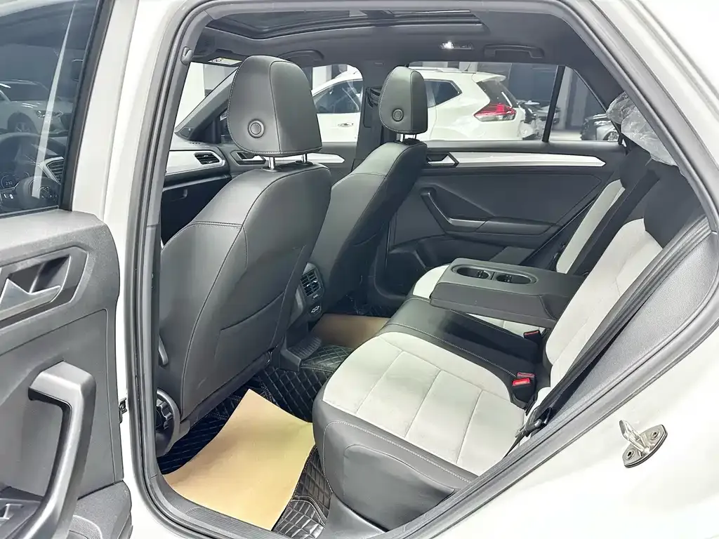 Volkswagen T-Roc 2021 из CN, фото 6