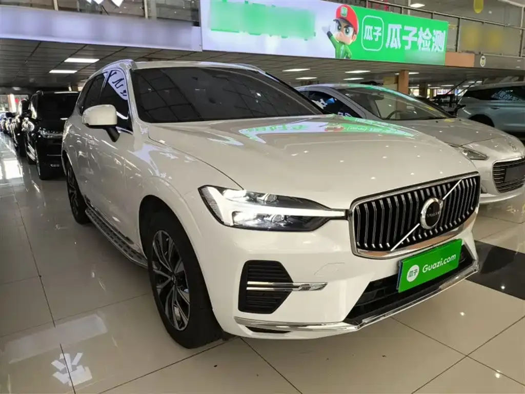 Volvo XC60 2023 из CN, фото 7