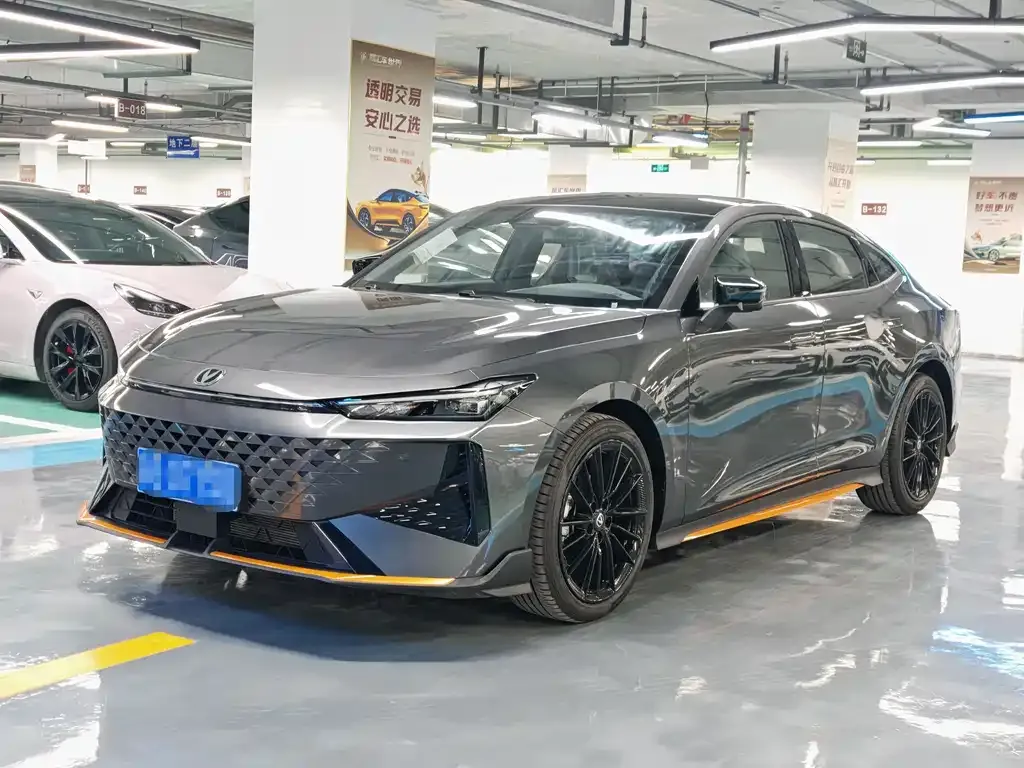 Changan UNI-V 2025 из CN, фото 1