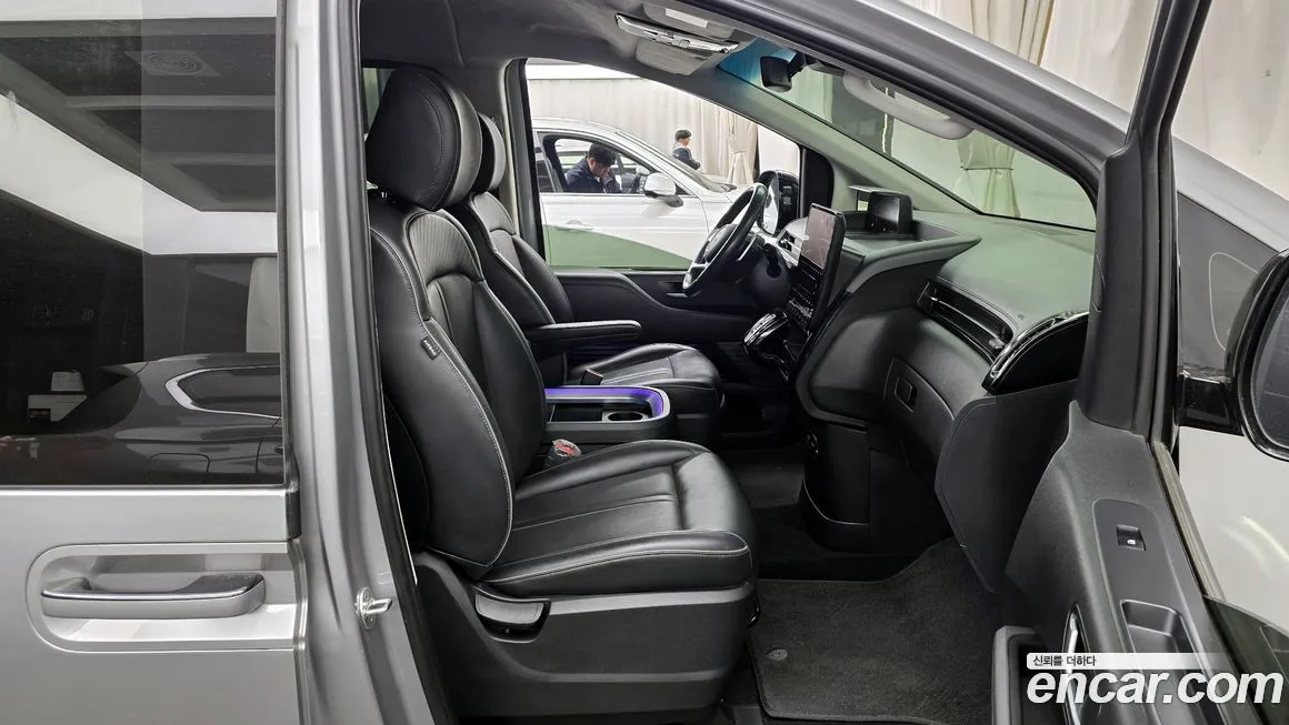 Hyundai Staria 2023 из KR, фото 4