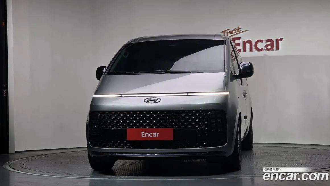 Hyundai Staria 2023 из KR, фото 2