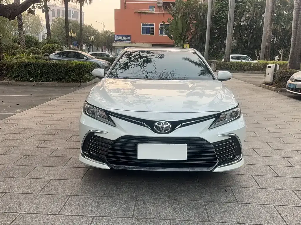 Toyota Camry 2023 из CN, фото 10