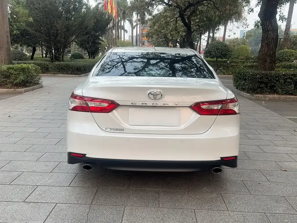 Toyota Camry 2023 из CN, фото 6