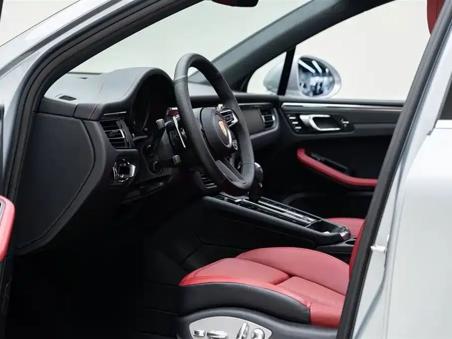 Porsche Macan 2024 из CN, фото 2