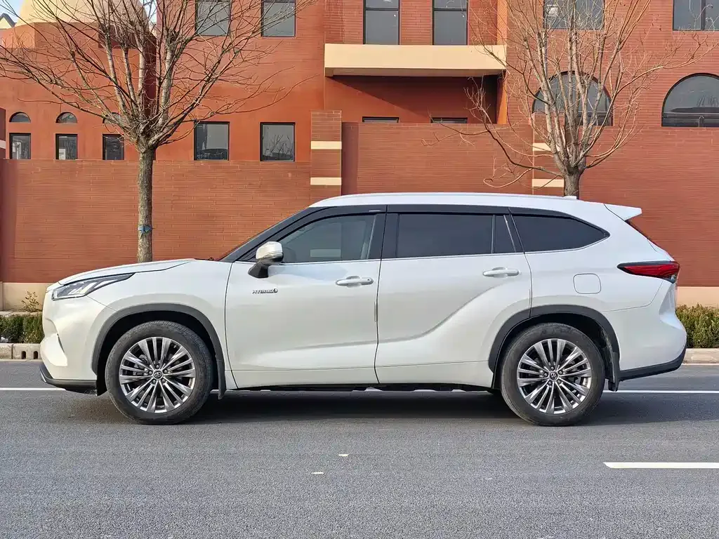 Toyota Highlander 2022 из CN, фото 10
