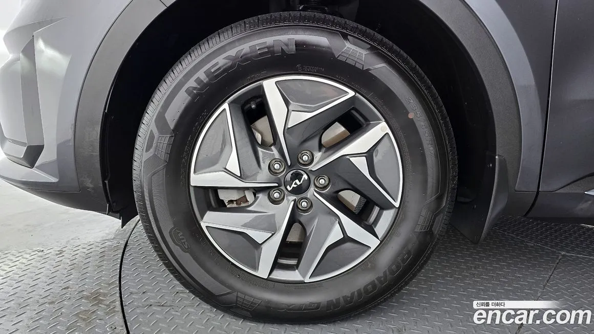 Kia Sorento — фото 6