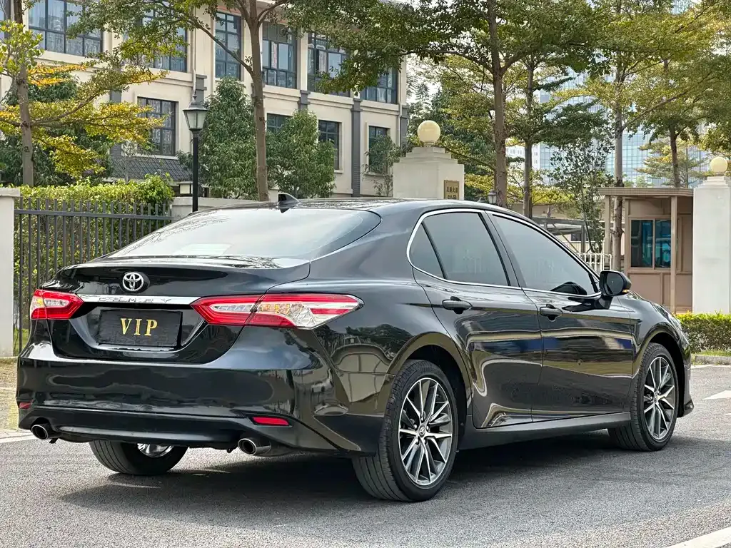 Toyota Camry 2023 из CN, фото 4