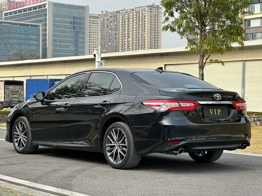 Toyota Camry 2023 из CN, фото 5