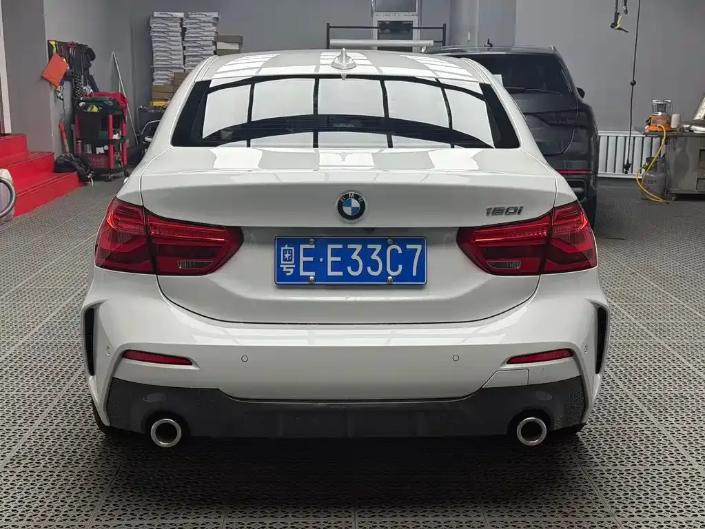 BMW 1 Series 2022 из CN, фото 9