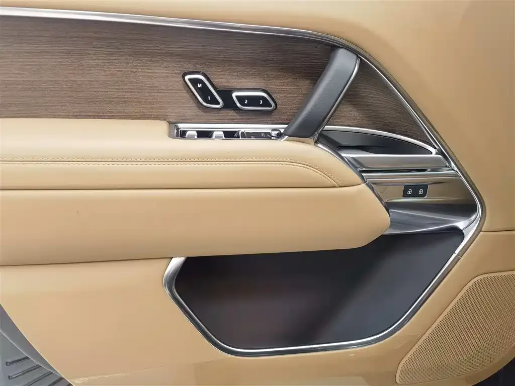 Land Rover Range Rover 2024 из CN, фото 3