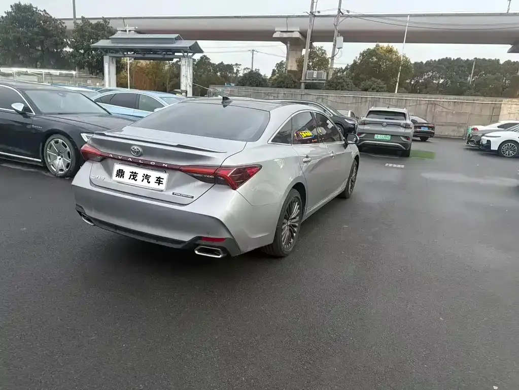 Toyota Avalon 2022 из CN, фото 9
