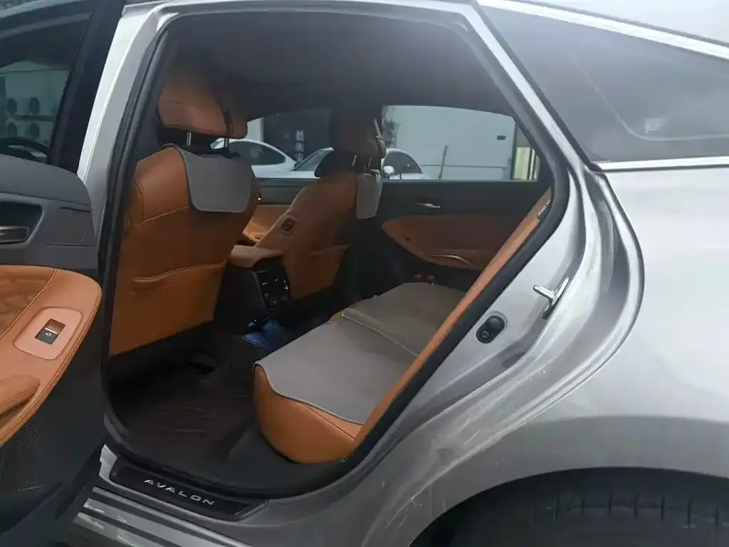 Toyota Avalon 2022 из CN, фото 3