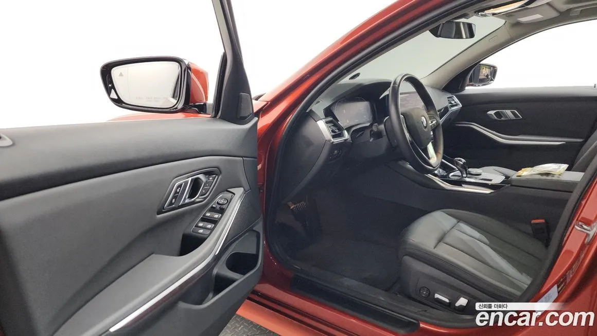 BMW 3-Series 2021 из KR, фото 9