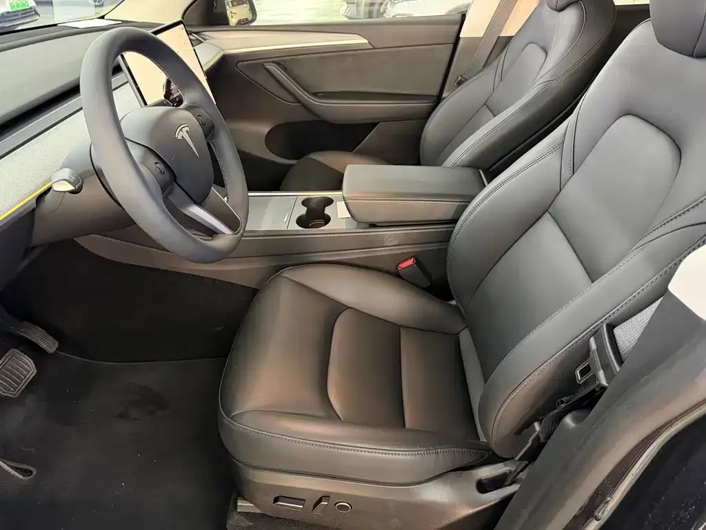 Tesla Model Y 2024 из CN, фото 4