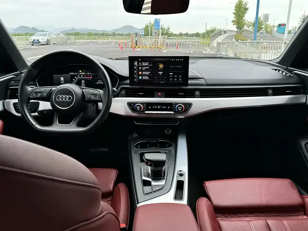 Audi A4L 2022 из CN, фото 3