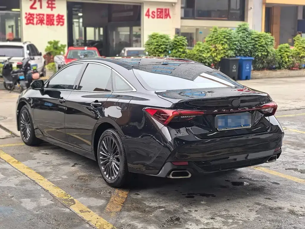 Toyota Avalon 2021 из CN, фото 8