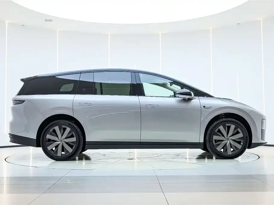 Li Auto i8 2025 из CN, фото 4