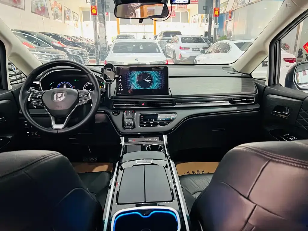 Honda Elysion 2024 из CN, фото 2