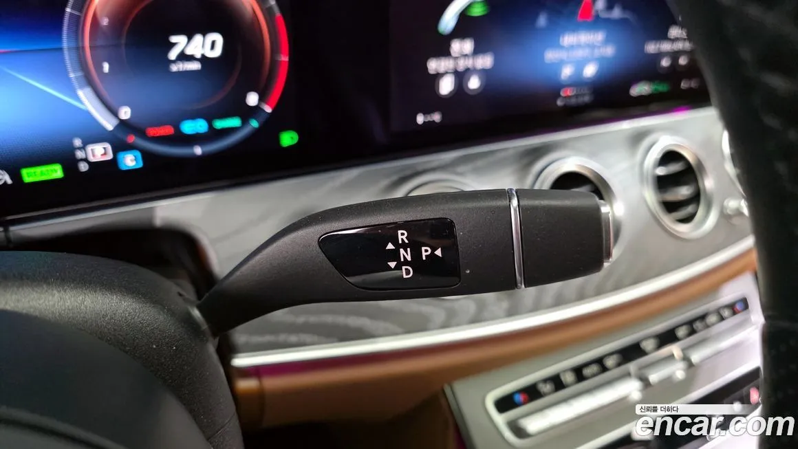 Mercedes-Benz E-Class 2021 из KR, фото 9