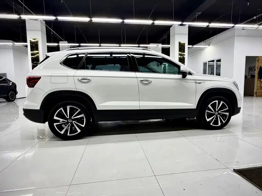 Volkswagen Tharu 2022 из CN, фото 7