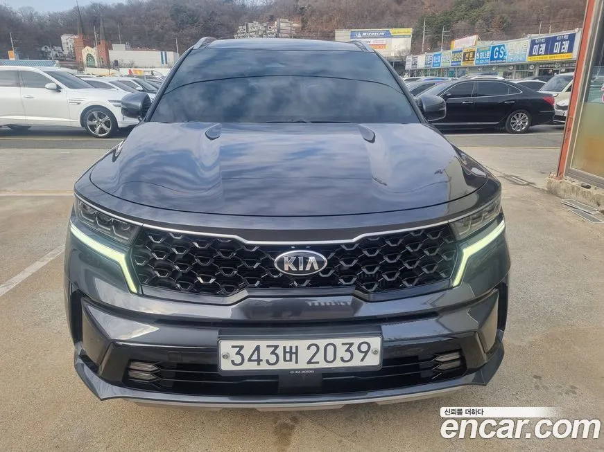 Kia Sorento — фото 10