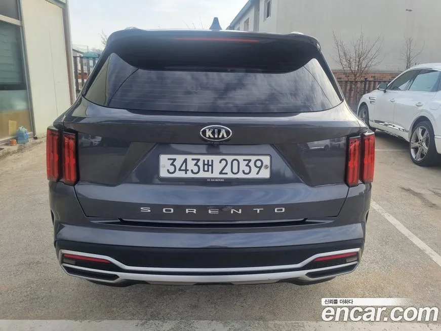 Kia Sorento — фото 9