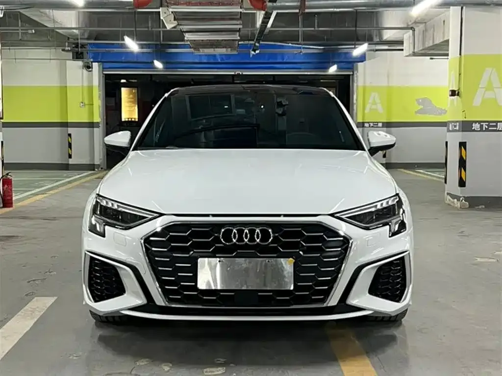 Audi A3 2023 из CN, фото 5