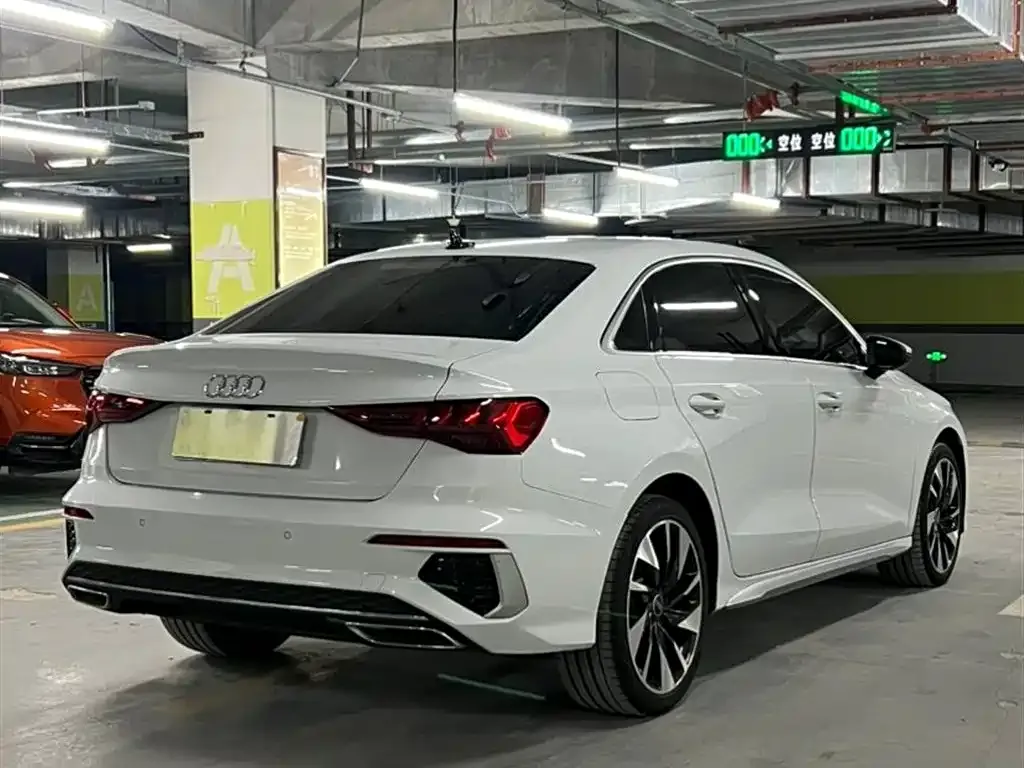 Audi A3 2023 из CN, фото 9