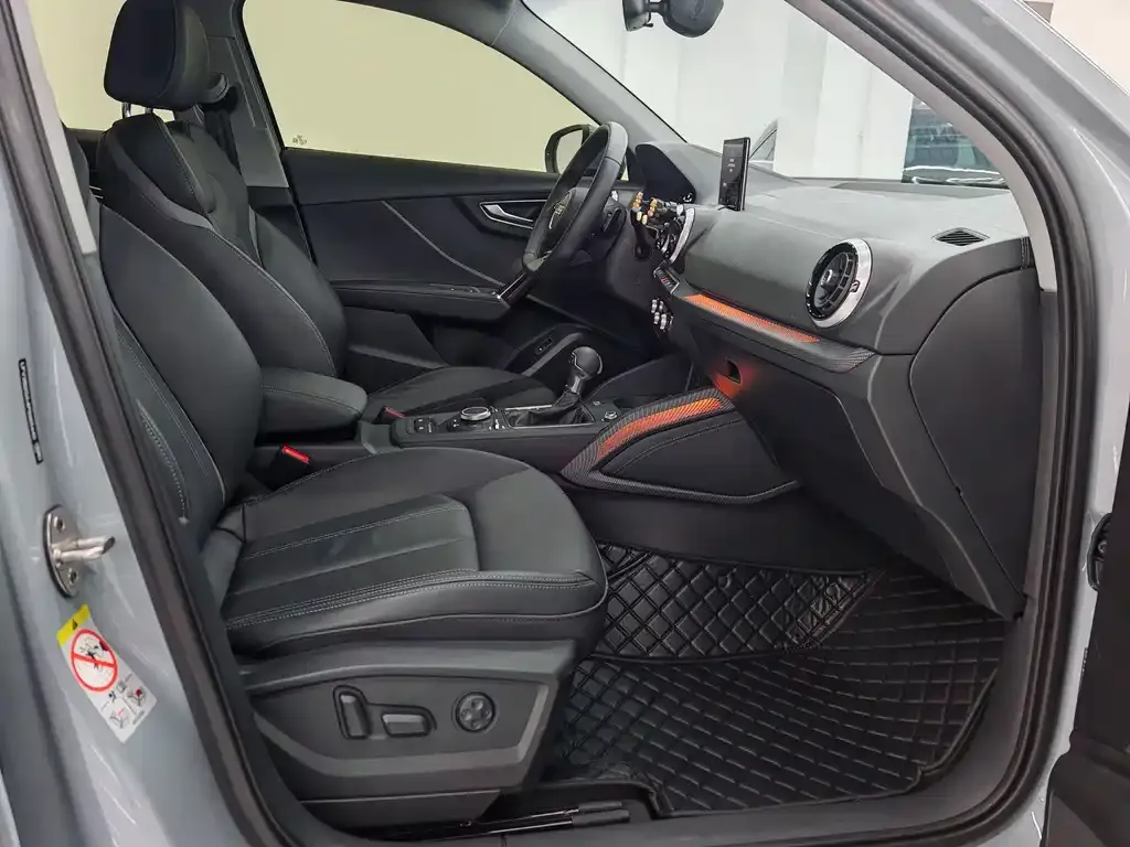 Audi Q2L 2024 из CN, фото 7