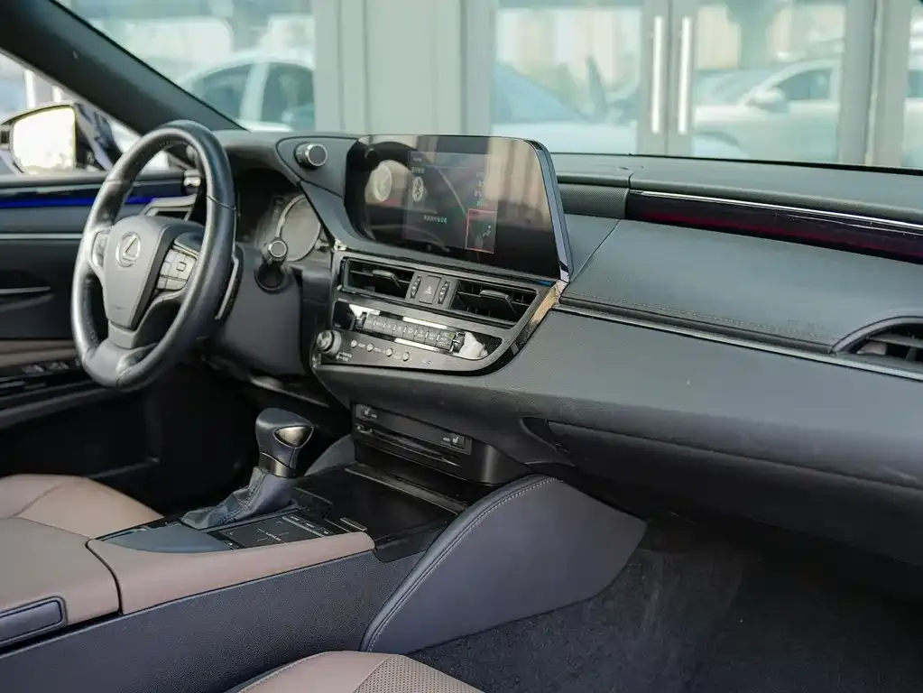 Lexus ES 2022 из CN, фото 2