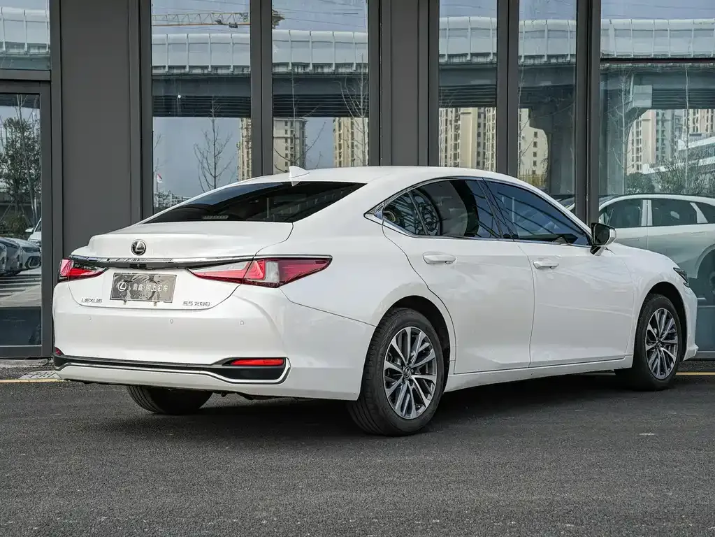 Lexus ES 2022 из CN, фото 4