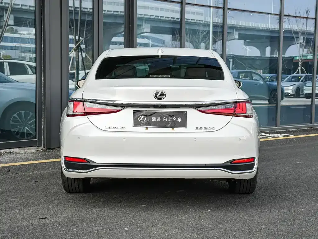 Lexus ES 2022 из CN, фото 10