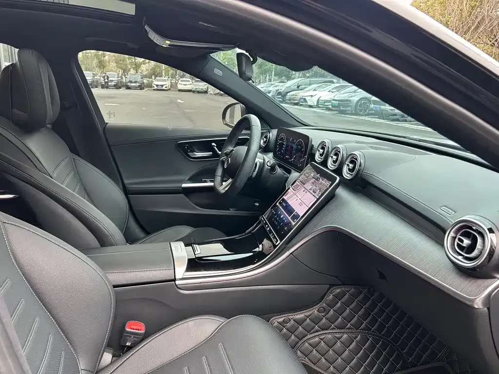 Mercedes-Benz C-Class 2023 из CN, фото 3