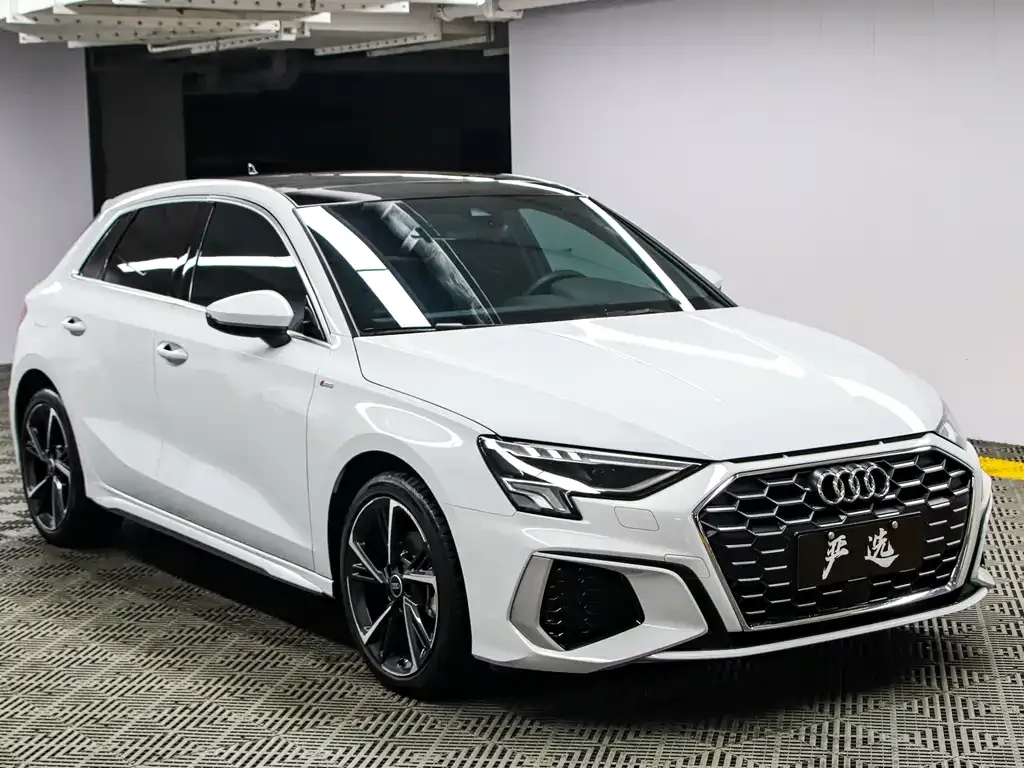Audi A3 2023 из CN, фото 10