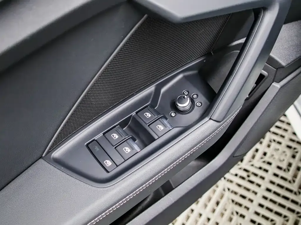 Audi A3 2023 из CN, фото 9