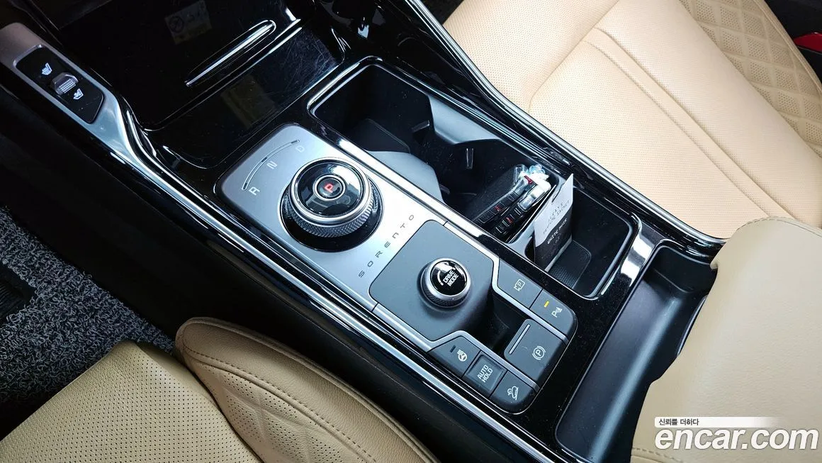 Kia Sorento — фото 8