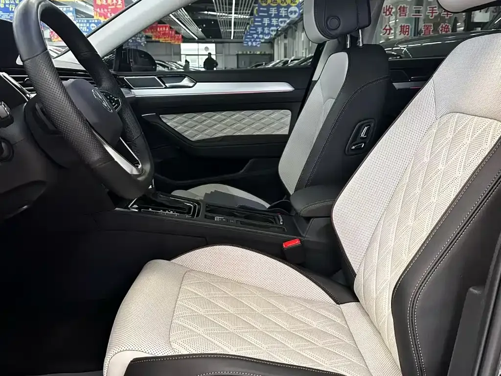Volkswagen Magotan 2024 из CN, фото 3