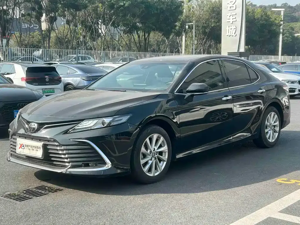 Toyota Camry 2022 из CN, фото 1