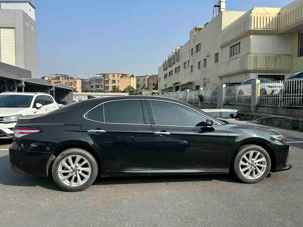 Toyota Camry 2022 из CN, фото 4