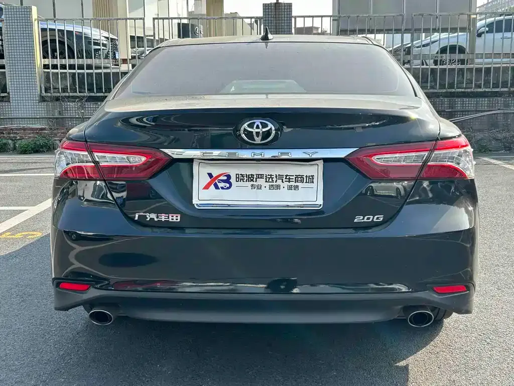 Toyota Camry 2022 из CN, фото 2