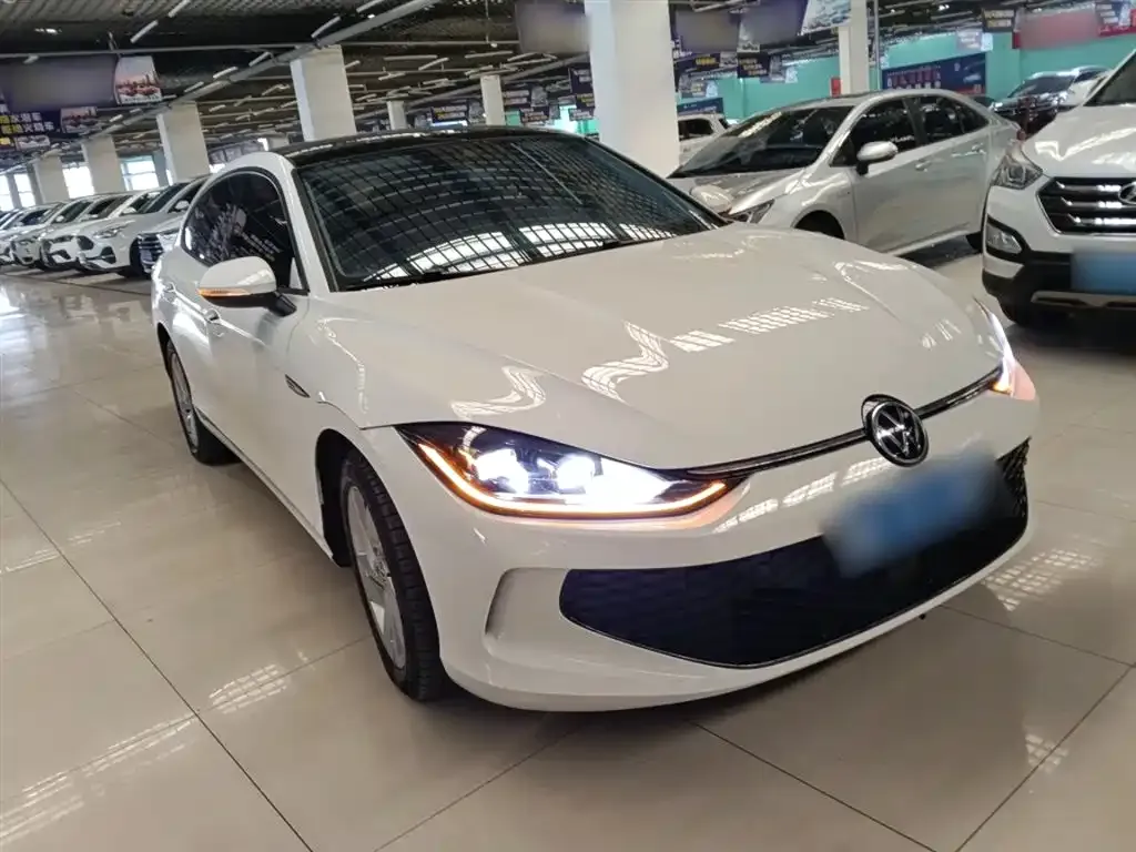 Volkswagen Lamando 2023 из CN, фото 8