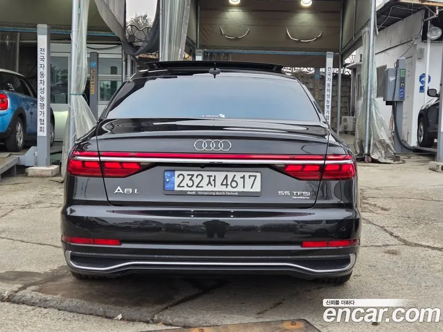 Audi A8 — фото 3