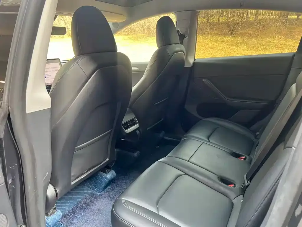 Tesla Model Y 2024 из CN, фото 5