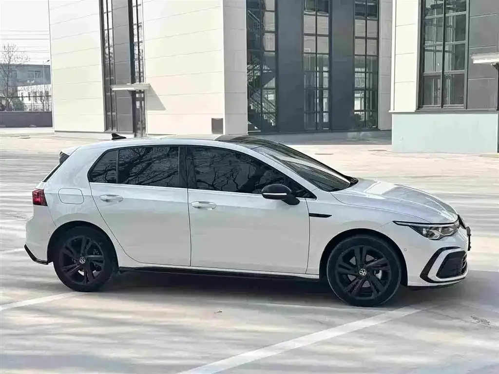 Volkswagen Golf 2021 из CN, фото 3
