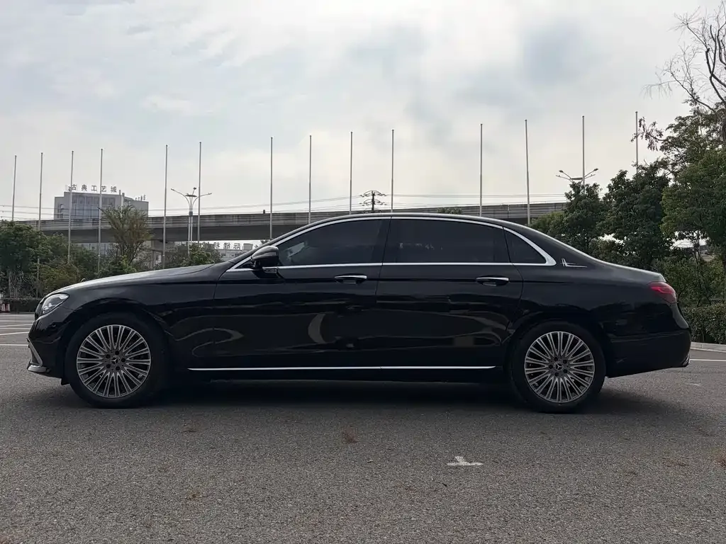 Mercedes-Benz E-Class 2023 из CN, фото 4