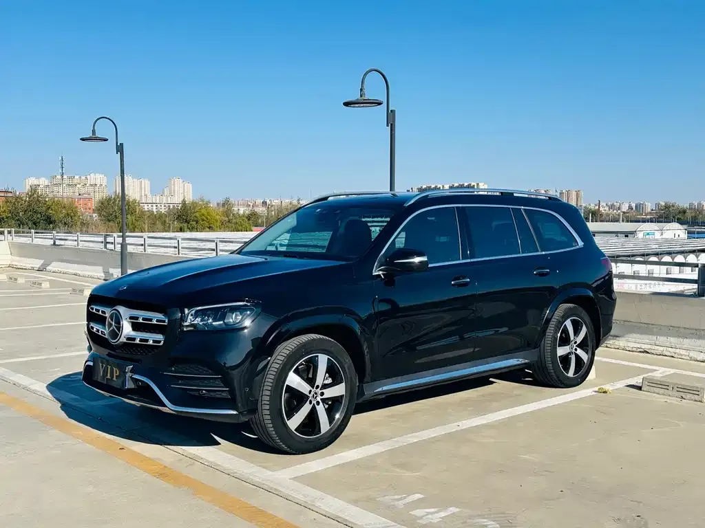 Mercedes-Benz GLS — фото 1