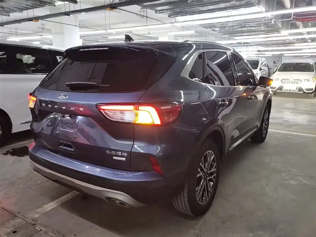 Ford Escape 2023 из CN, фото 8