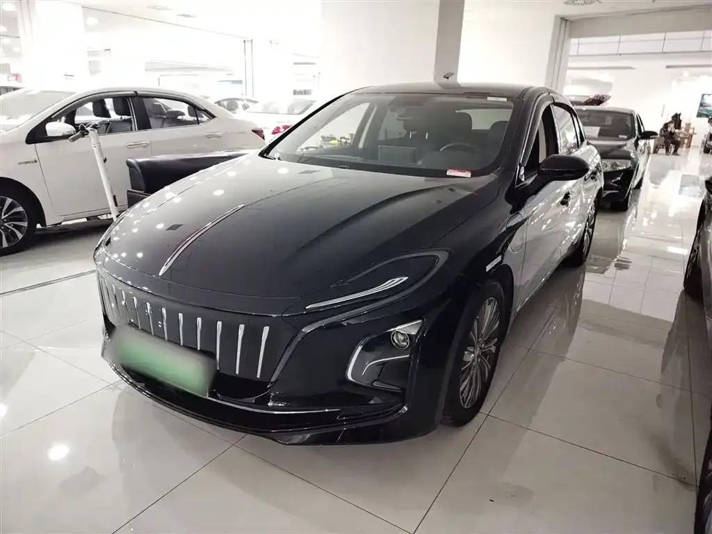 Hongqi E-QM5 — фото 2
