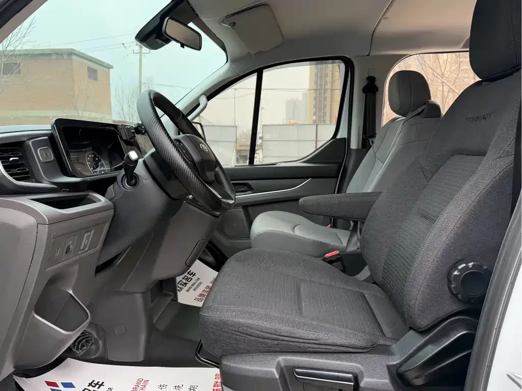 Ford Transit 2023 из CN, фото 8